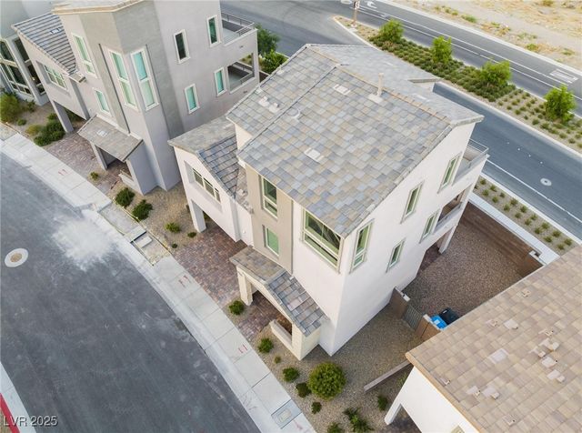 654 Amethyst Point Way, Las Vegas, NV 89138