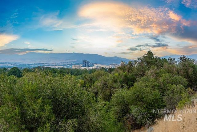 3603 W Crescent Rim Dr, Boise, ID 83706