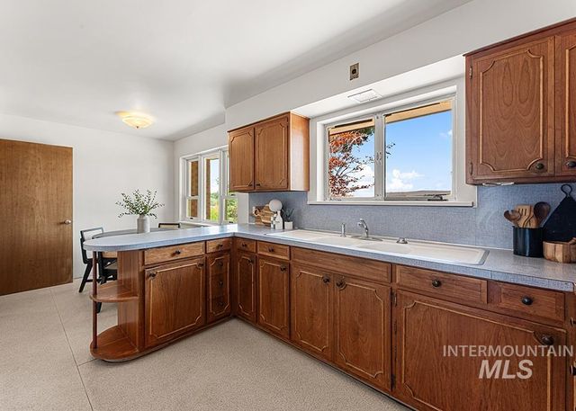 3603 W Crescent Rim Dr, Boise, ID 83706