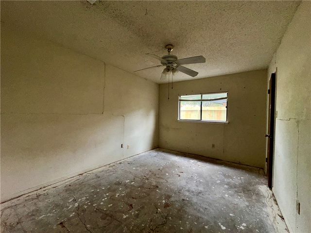 4821 Meadow Vale Cir, Corpus Christi, TX 78413