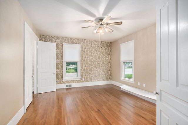 301 Hanover Street, Concord Vllg, MI 49237