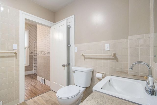 301 Hanover Street, Concord Vllg, MI 49237