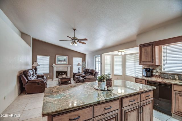 8852 S ASH Avenue, Tempe, AZ 85284