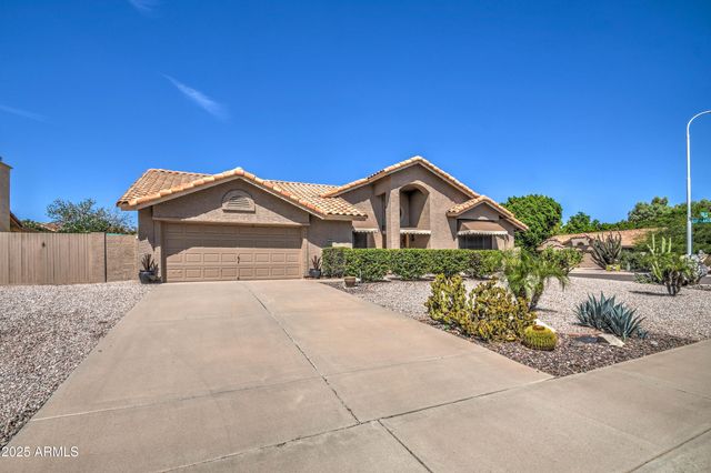 8852 S ASH Avenue, Tempe, AZ 85284