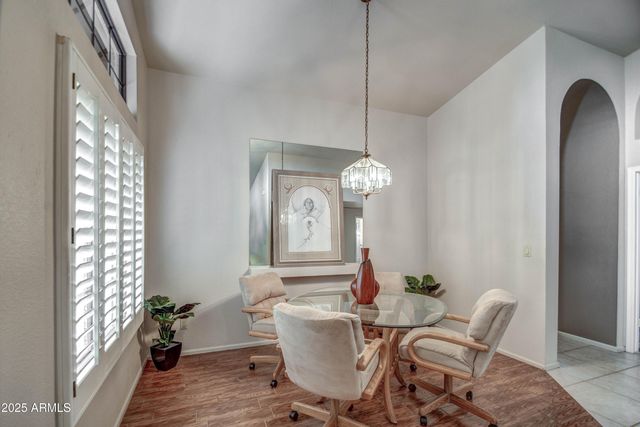 8852 S ASH Avenue, Tempe, AZ 85284