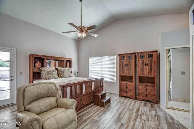 8852 S ASH Avenue, Tempe, AZ 85284