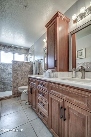 8852 S ASH Avenue, Tempe, AZ 85284