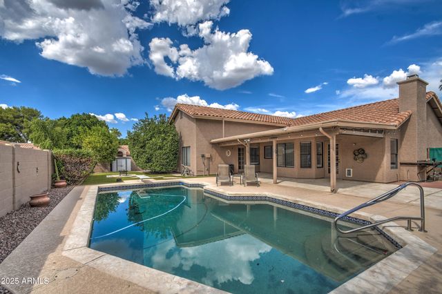 8852 S ASH Avenue, Tempe, AZ 85284