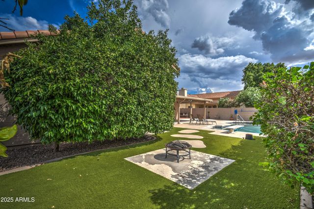 8852 S ASH Avenue, Tempe, AZ 85284