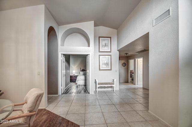 8852 S ASH Avenue, Tempe, AZ 85284