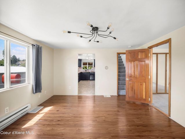 409 N 2nd St, Fairfield, WA 99012