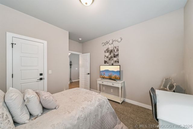 7407 S Walnut Avenue, Broken Arrow, OK 74011