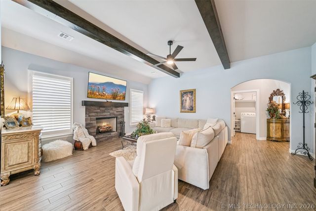 7407 S Walnut Avenue, Broken Arrow, OK 74011