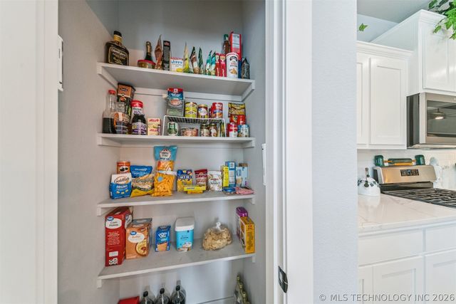 7407 S Walnut Avenue, Broken Arrow, OK 74011