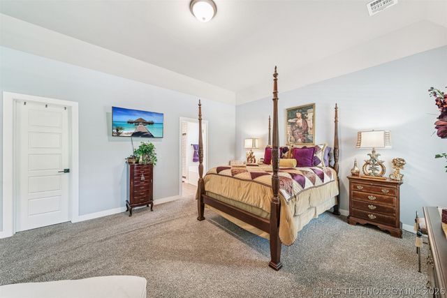 7407 S Walnut Avenue, Broken Arrow, OK 74011