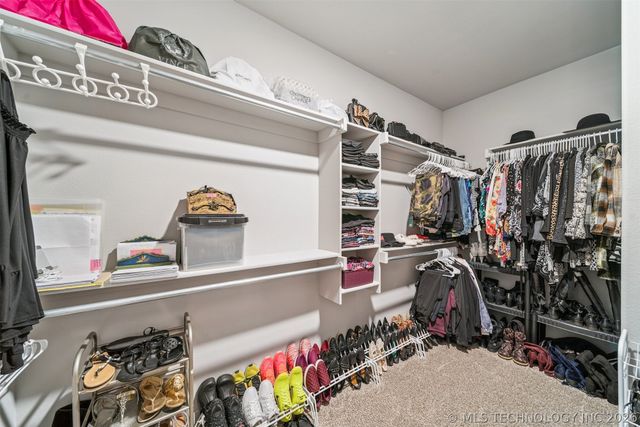 7407 S Walnut Avenue, Broken Arrow, OK 74011