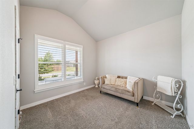 7407 S Walnut Avenue, Broken Arrow, OK 74011