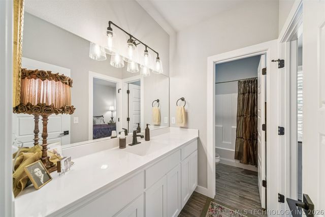 7407 S Walnut Avenue, Broken Arrow, OK 74011