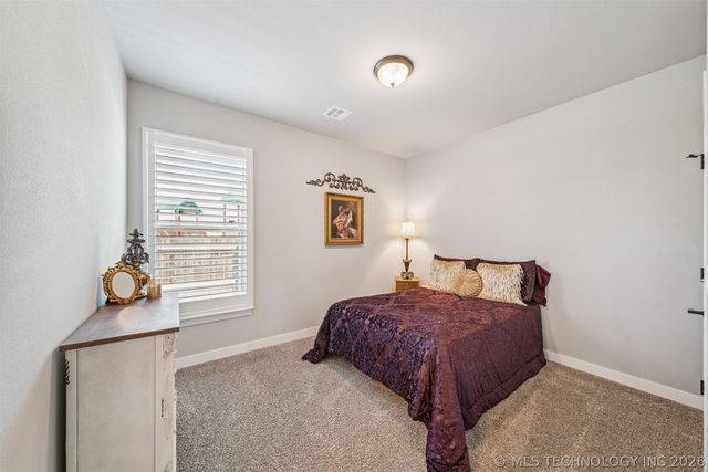 7407 S Walnut Avenue, Broken Arrow, OK 74011