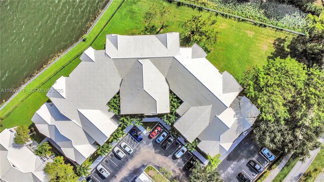 2803 N Oakland Forest Dr 205, Oakland Park, FL 33309