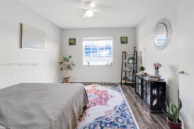 2803 N Oakland Forest Dr 205, Oakland Park, FL 33309