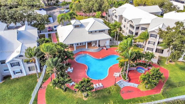 2803 N Oakland Forest Dr 205, Oakland Park, FL 33309