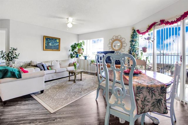 2803 N Oakland Forest Dr 205, Oakland Park, FL 33309