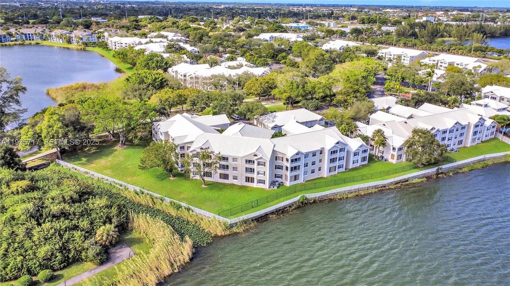 2803 N Oakland Forest Dr 205, Oakland Park, FL 33309