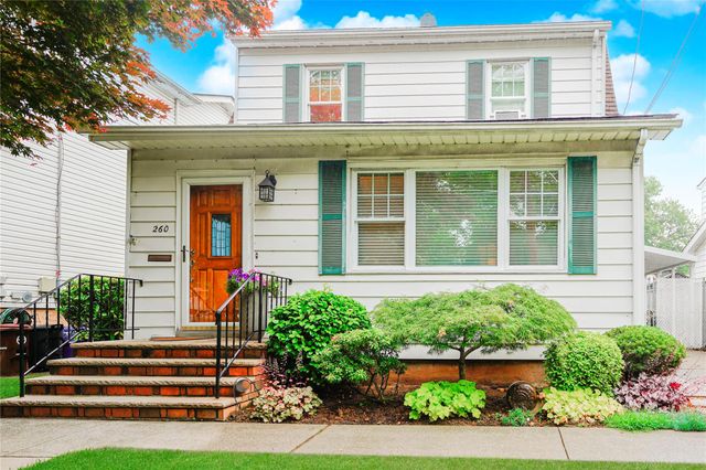 260 Clawson Street, Staten Island, NY 10306