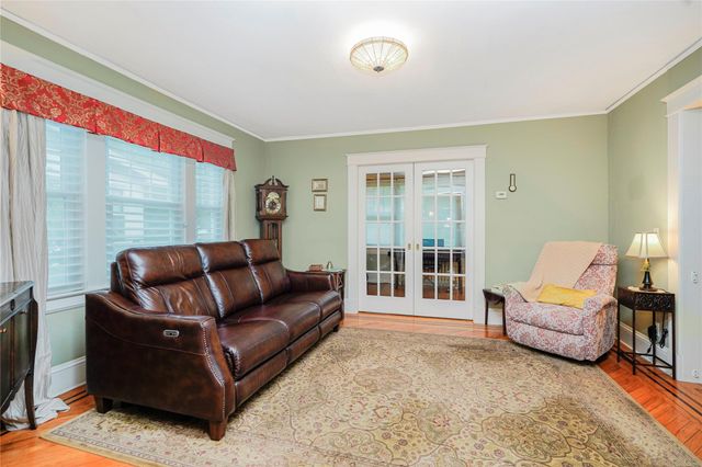 260 Clawson Street, Staten Island, NY 10306