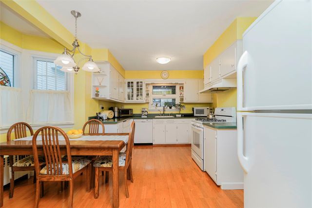 260 Clawson Street, Staten Island, NY 10306