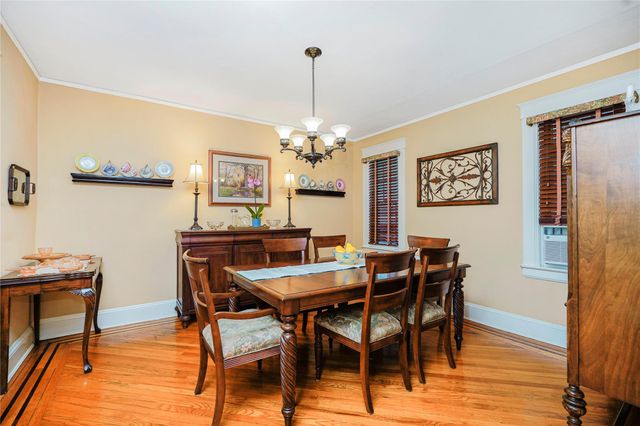 260 Clawson Street, Staten Island, NY 10306