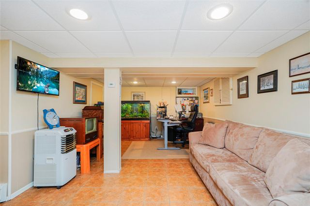 260 Clawson Street, Staten Island, NY 10306