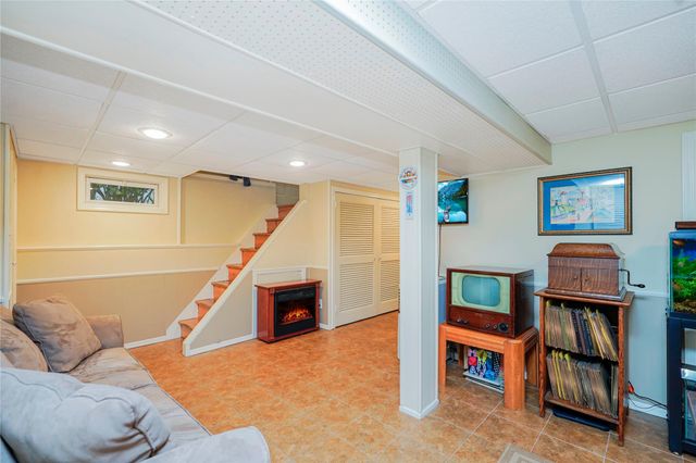 260 Clawson Street, Staten Island, NY 10306