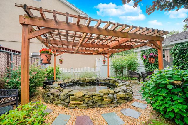 260 Clawson Street, Staten Island, NY 10306