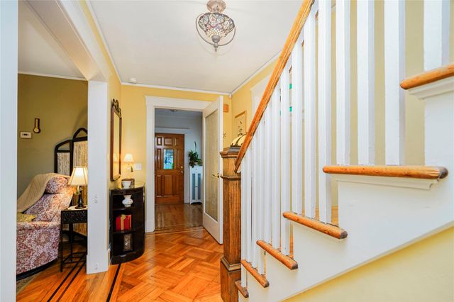 260 Clawson Street, Staten Island, NY 10306