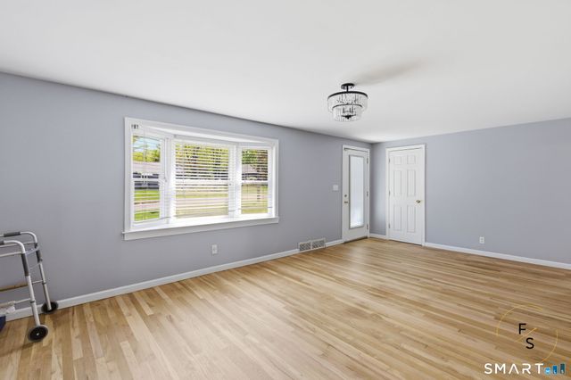 57 Concord Circle, Wethersfield, CT 06109