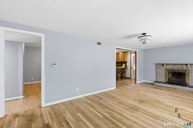 57 Concord Circle, Wethersfield, CT 06109