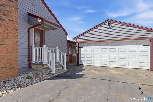 57 Concord Circle, Wethersfield, CT 06109