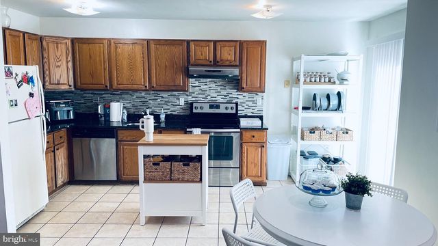 1514 ISAACS CT, Ambler, PA 19002