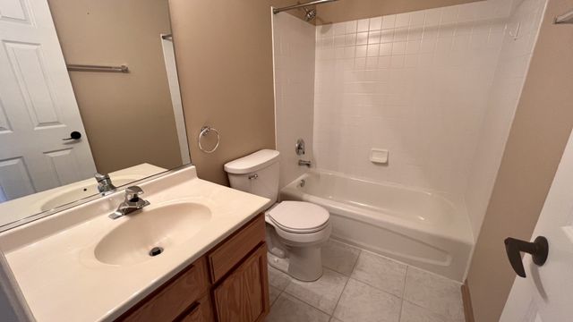 623 Shakespeare Drive, Grayslake, IL 60030