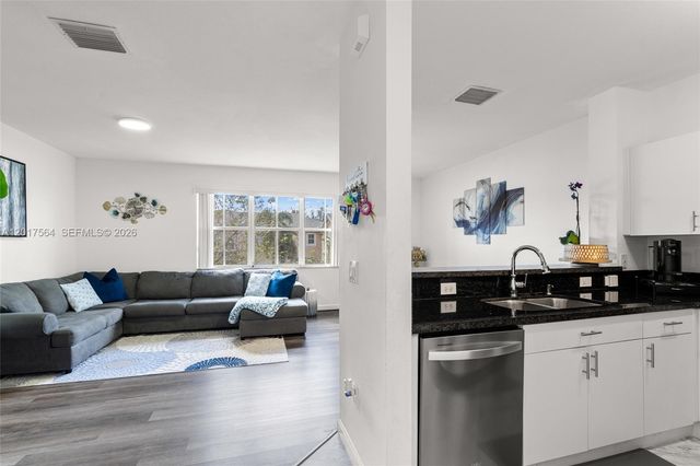 230 SE 29th Avenue 21, Homestead, FL 33033