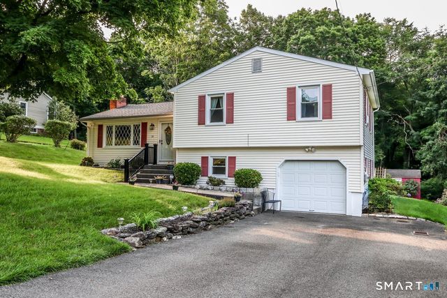 55 Taylor Terrace, New Milford, CT 06776