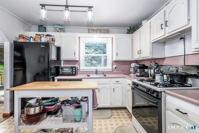 55 Taylor Terrace, New Milford, CT 06776