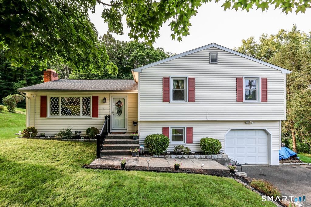 55 Taylor Terrace, New Milford, CT 06776