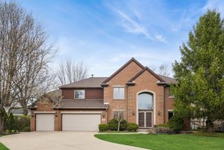 2262 Carlyle Court, Buffalo Grove, IL 60089