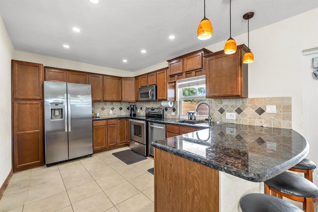 4220 NE 26th Avenue, Lighthouse Point, FL 33064