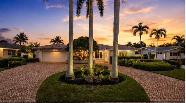 4220 NE 26th Avenue, Lighthouse Point, FL 33064