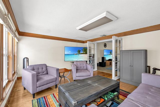 4220 NE 26th Avenue, Lighthouse Point, FL 33064
