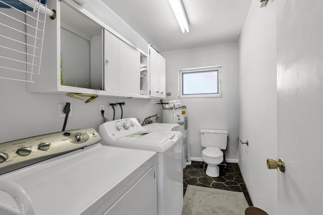 4220 NE 26th Avenue, Lighthouse Point, FL 33064